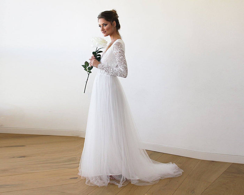 Ivory Tulle and Lace Long Sleeve Wedding Train Gown 1164